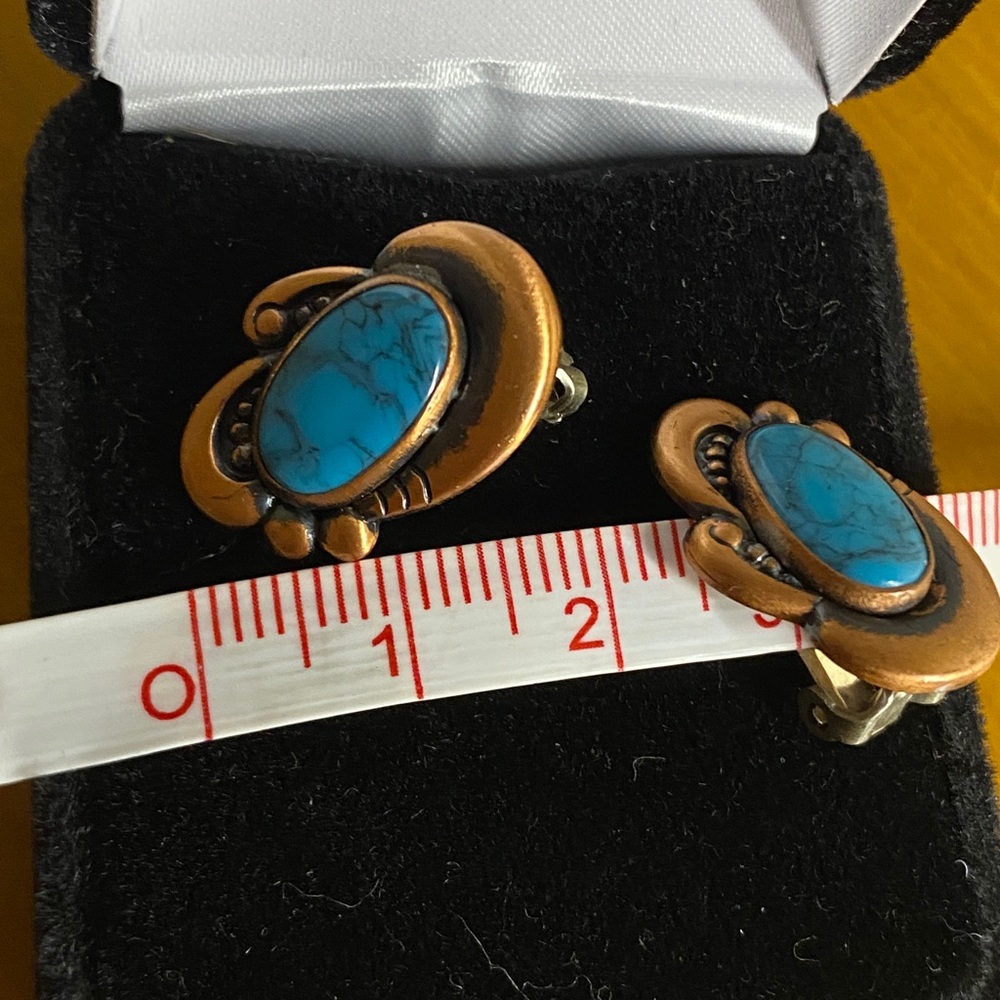 Vintage Turquoise Clip-On Earrings | Copper & Silver Tone | Southwestern - Picture 7 of 8